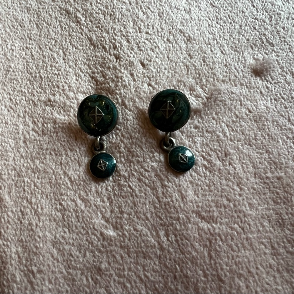 Vintage earrings 🌸